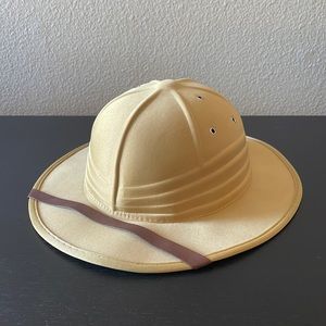 Safari pith hat